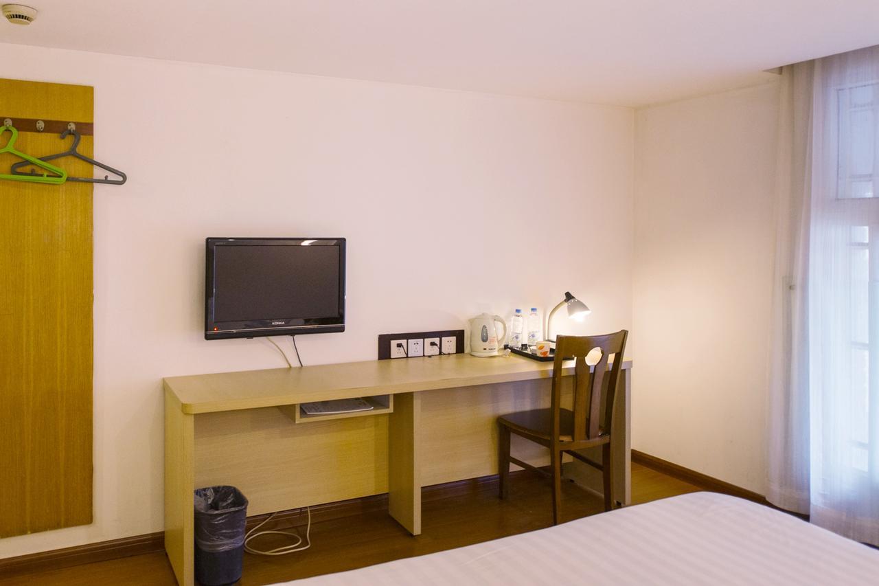 Motel Chongqing Jiefangbai Hongyadong Pedestrian Street Buitenkant foto