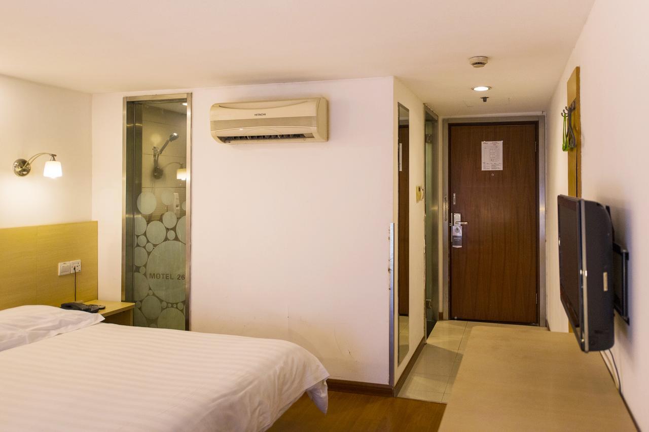 Motel Chongqing Jiefangbai Hongyadong Pedestrian Street Buitenkant foto